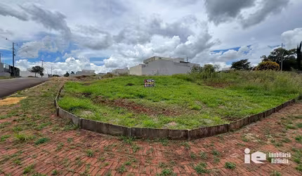 Terreno à venda, 307 m² por R$ 180.000,00 - Residencial Belmonte - Rolândia/PR