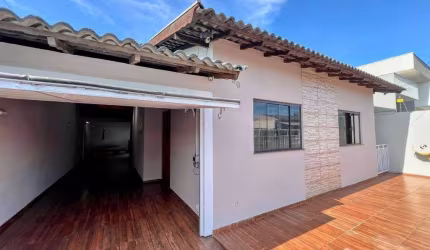Casa com 3 dormitórios à venda, 130 m² por R$ 400.000,00 - Jardim Primavera - Rolândia/PR