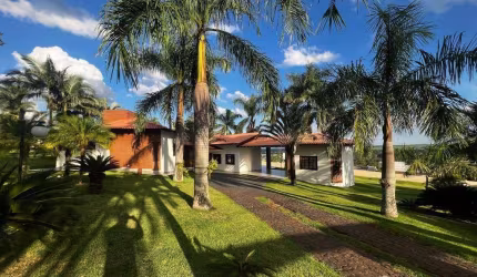 Casa com 3 dormitórios à venda, 270 m² por R$ 3.500.000,00 - Condomínio Costa do Sol - Rolândia/PR