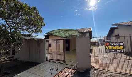 Casa/Área Comercial com 4 dormitórios à venda,  480m² de área por R$396.000 - Centro - Rolândia/PR