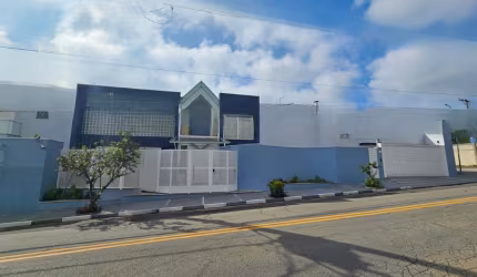 Casa de Altíssimo padrão no ponto mais valorizado do melhor bairro de Mogi das Cruzes