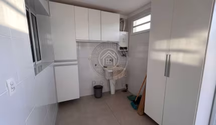 Casa com Amplo Terraço e Edícula