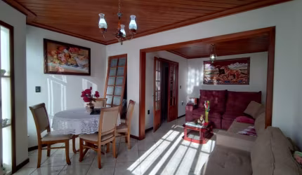 Belíssima Casa em Barreiros  - São José - SC