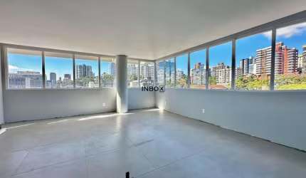 INBOX CIA IMOBILIÁRIA VENDE- Apartamento de três quartos no Centro.
