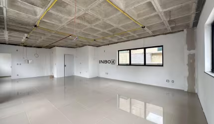 INBOX CIA IMOBILIÁRIA ALUGA - Sala de andar no Centro de Bento Gonçalves.
