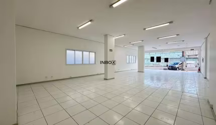 INBOX CIA IMOBILIÁRIA ALUGA - SALA COMERCIAL NO CENTRO DE BENTO GONÇALVES.