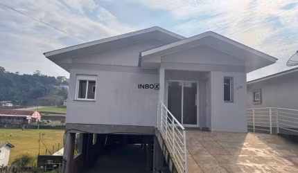 CASA PARTE SUPERIOR BAIRRO APARECIDA EM CARLOS BARBOSA