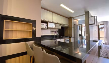 MOBILIADO COM 3 DORMITÓRIOS E AMPLO TERRAÇO
