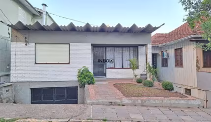 Inbox Imobiliária aluga casa com 3 dormitórios no Bairro Humaitá em Bento Gonçalves