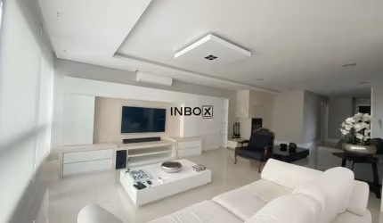 MOBILADO E DECORADO COM 3 SUÍTES