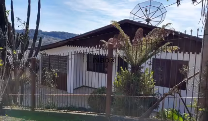 Casa com 6 quartos para alugar na Augusto Tonello, 167, Borgo, Bento Gonçalves, 198 m2 por R$ 3.000