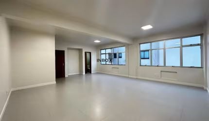 INBOX CIA IMOBILIÁRIA ALUGA - Sala comercial NO CENTRO.