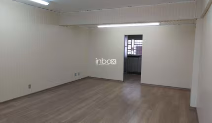 INBOX CIA IMOBILIÁRIA ALUGA: Sala comercial no centro de Bento Gonçalves.