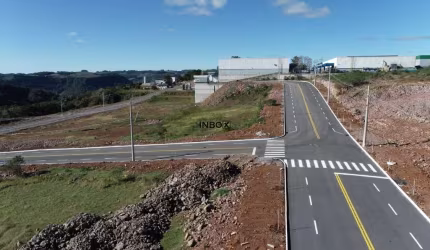 INBOX CIA IMOBILIÁRIA VENDE - Terreno Industrial pronto para construção.