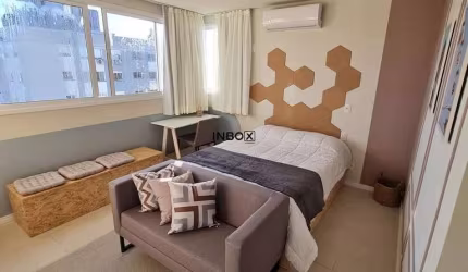 STUDIO MOBILIADO E DECORADO NO BAIRRO HUMAITÁ EM BENTO GONÇALVES