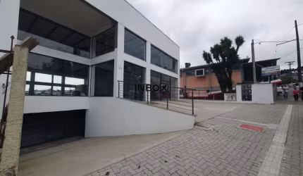 INBOX CIA IMOBILIÁRIA ALUGA SALA COMERCIAL COM 750M² LOCALIZADA AO LADO DA FRUTEIRA SÃO ROQUE NA CIDADE DE BENTO GONÇALVES