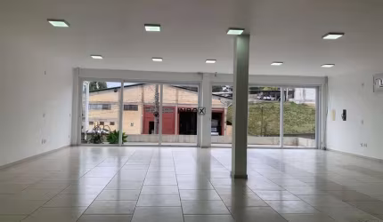 INBOX CIA IMOBILIÁRIA ALUGA SALA COMERCIAL EM BENTO GONÇALVES-RS, BAIRRO SÃO ROQUE