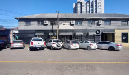 INBOX CIA IMOBILIÁRIA ALUGA - Sala Comercial térrea na Travessa três de Outubro, 120.