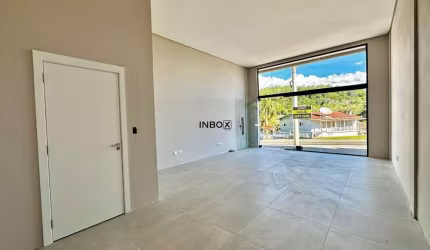 INBOX CIA IMOBILIÁRIA ALUGA - SALA COMERCIAL EM TUIUTI EM BENTO GONÇALVES.