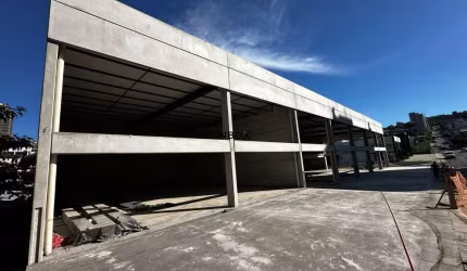 INBOX CIA IMOBILIÁRIA ALUGA - SALA COMERCIAL NO UNIVERSITÁRIO EM BENTO GONÇALVES.