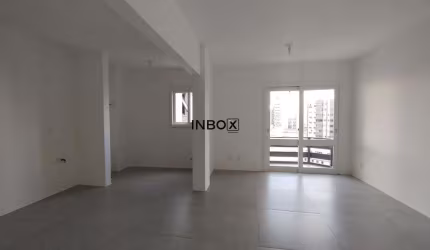 COM SACADA ABERTA E 1 DORMITÓRIO NO CENTRO