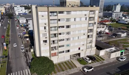 Monte Carlo - APARTAMENTO AMPLO À VENDA NO CENTRO DE ARARANGUÁ COM 3 QUARTOS (1SUÍTE)