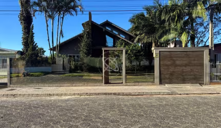 Casa Alto Padrão no bairro Vila São José