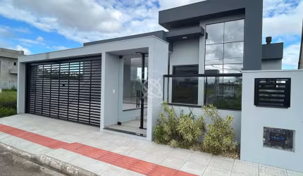 CASA NOVA COM PISCINA EM ARARANGUÁ