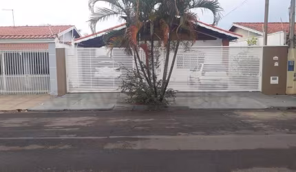 Casa para Venda em São Pedro, Jd. Botânico, 3 dormitórios, 1 suíte, 2 banheiros, 2 vagas