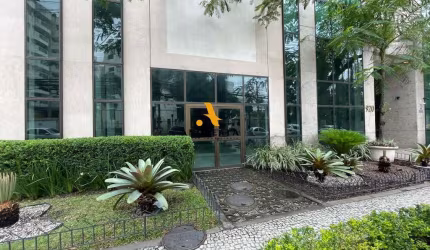 Ponto comercial para alugar na Estrada dos Três Rios, 920, Jacarepaguá, Rio de Janeiro por R$ 45.000