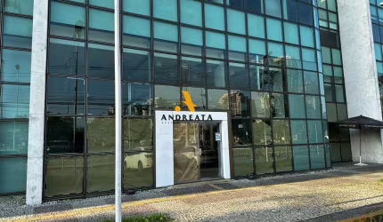 Ponto comercial com 10 salas para alugar na Avenida das Américas, 1650, Barra da Tijuca, Rio de Janeiro por R$ 65.000