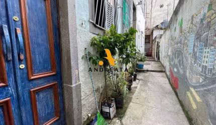 Prédio com 2 salas à venda na Felipe Neri, 23, Saúde, Rio de Janeiro por R$ 1.369.000