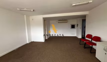 Sala comercial para alugar na Avenida das Américas, 7841, Barra da Tijuca, Rio de Janeiro por R$ 2.400