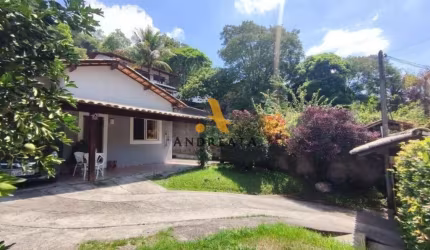 Casa com 3 quartos à venda na Rua D, 5, Itaipu, Niterói por R$ 700.000