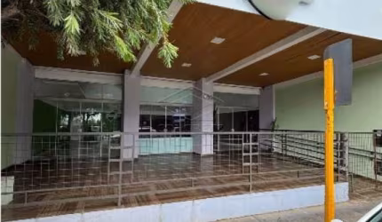 EXCELENTE IMÓVEL COMERCIAL NAS MARGENS DA AVENIDA GETÚLIO VARGAS