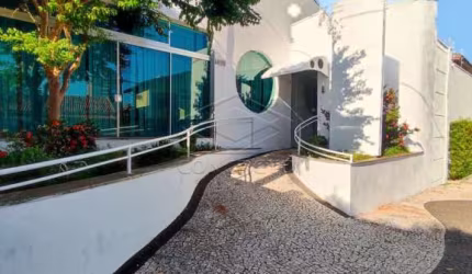 EXCELENTE IMÓVEL COMERCIAL Á UMA QUADRA DA AV. GETÚLIO VARGAS