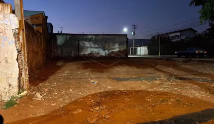 TERRENO COM ÓTIMA LOCALIZAÇÃO
