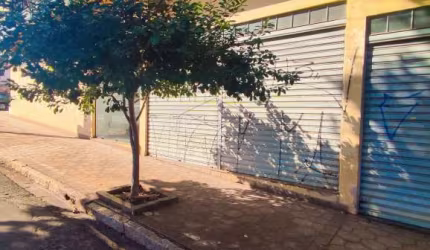 SALÃO COMERCIAL COM 50 METROS NO CENTRO DA CIDADE
