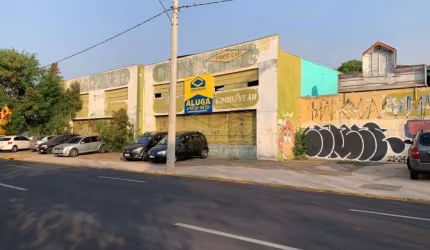BARRACÃO  NO CENTRO