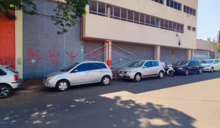 PRÉDIO COMERCIAL COM ÁREA DE 2.500M² NA REGIÃO CENTRAL