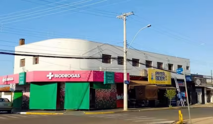 SALÃO COMERCIAL COM 300 METROS