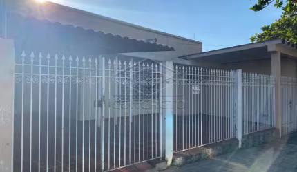 Casa no Centro ótima para Comércio