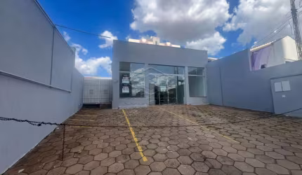 Excelente Ponto comercial - Rua 13 de Maio.
