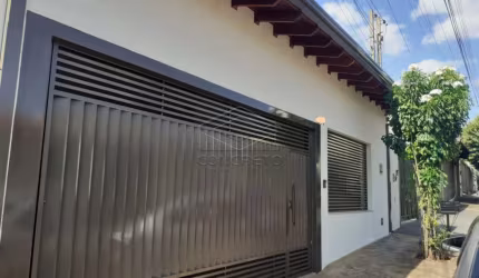 Linda casa disponível para VENDA E LOCAÇÃO!