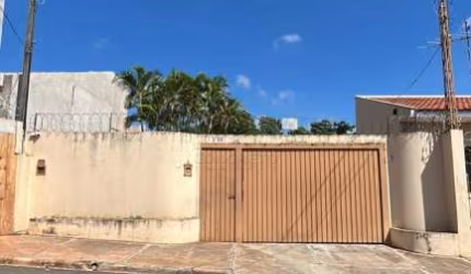 Terreno amplo - 50 metros da Castelo Branco!