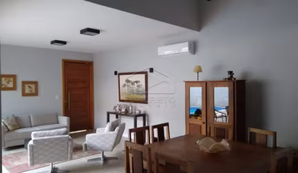 Excelente residência com 04 suítes - Chácara Odete