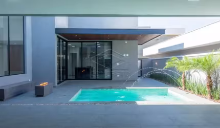 Luxuosa Casa em Construção na Vila Santos Dumont