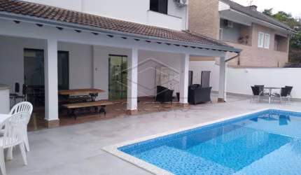 Ótima casa no JARDIM ESTORIL III