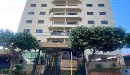 Excelente apartamento no Byblos