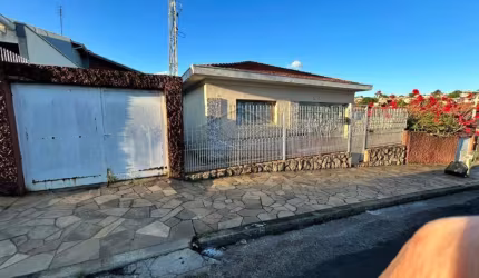 Casa à Venda - Centro